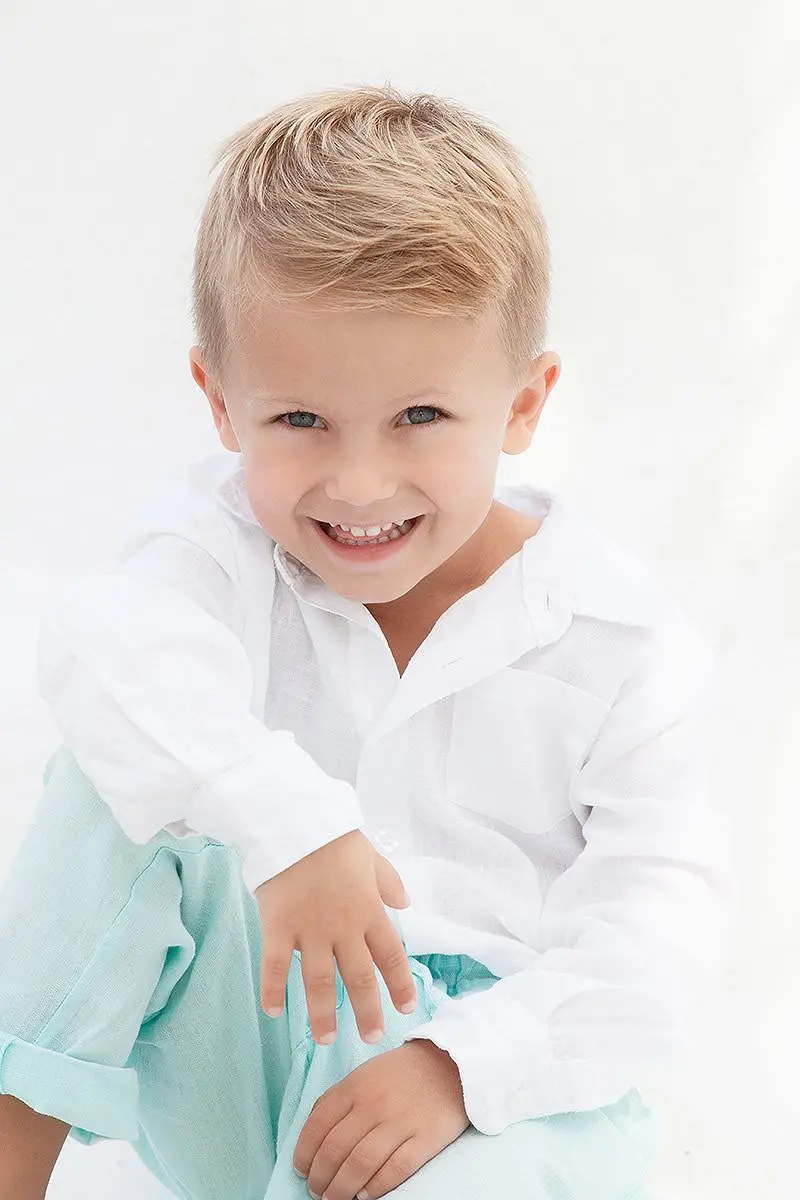 Editorial profile children portrait in Mykonos, Greece