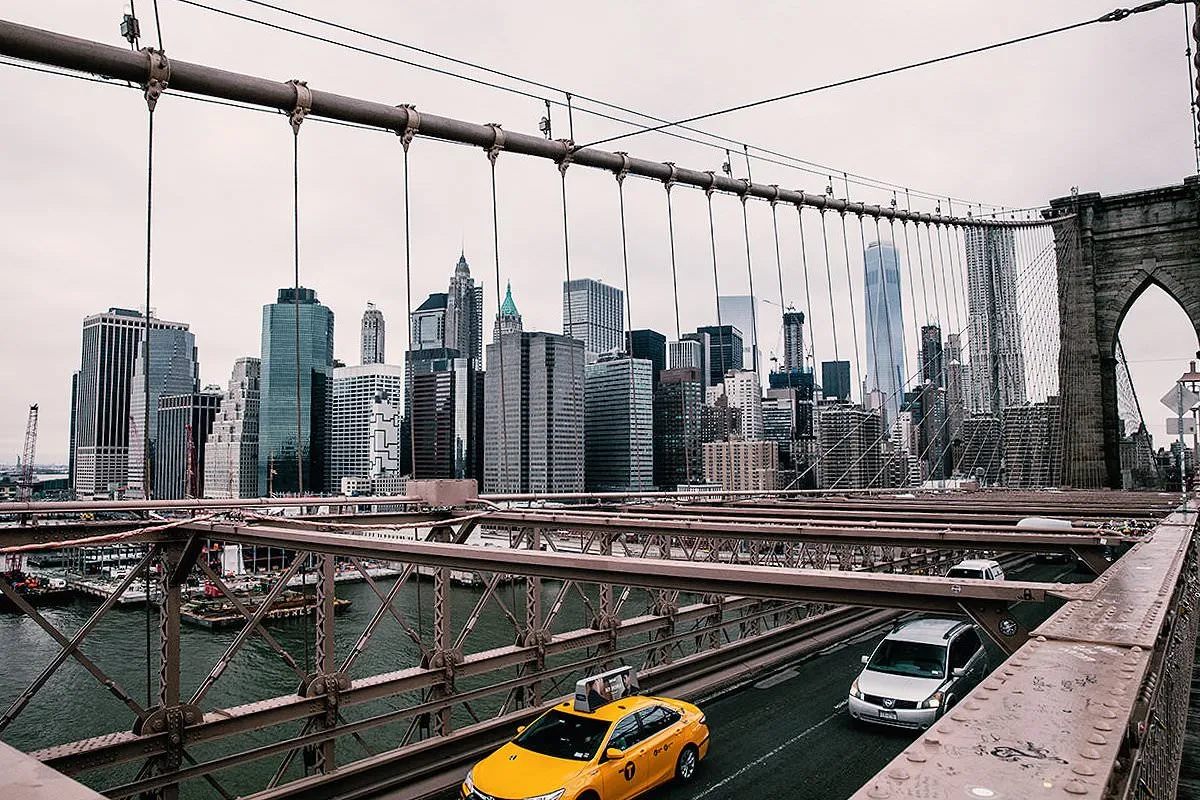 Brooklyn Bridge and Manhattan skyline travel photography